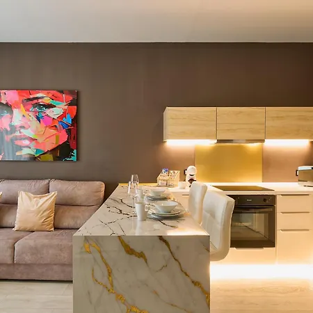 Kosta Homes - Modern Coastal Getaway 400m From Sea * Torremolinos