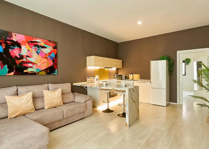 Kosta Homes - Modern Coastal Getaway 400m From Sea * Torremolinos