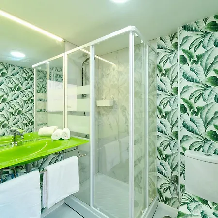 Kosta Homes - Modern Coastal Getaway 400m From Sea Apartament Torremolinos